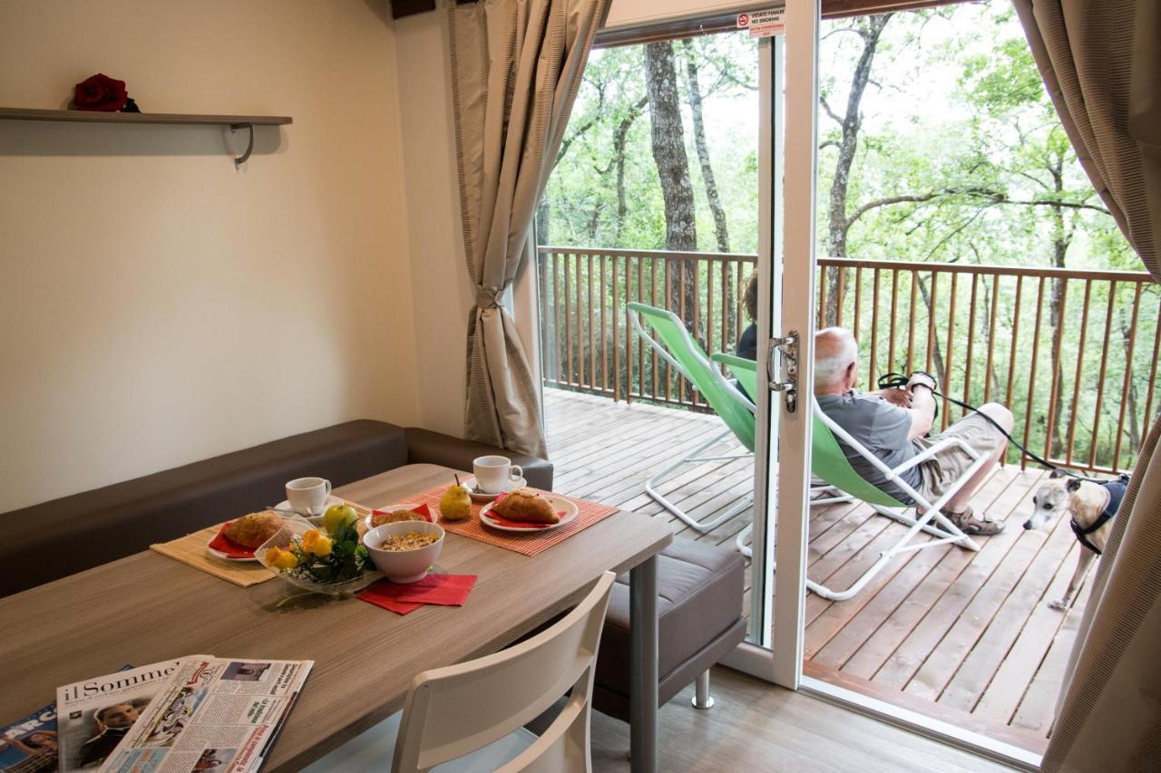 Cerquestra Camping Village Monte del Lago Zewnętrze zdjęcie