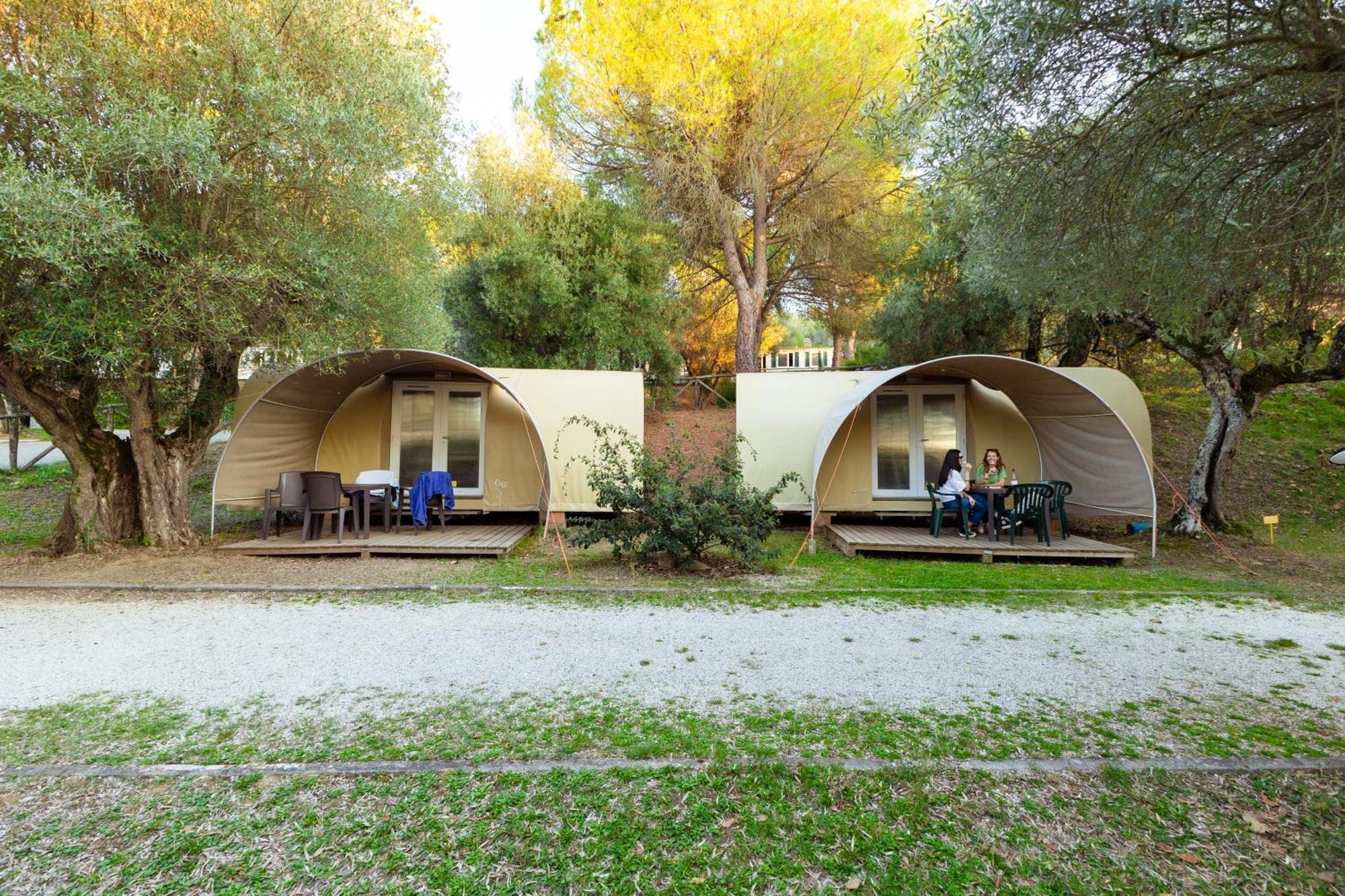 Cerquestra Camping Village Monte del Lago Zewnętrze zdjęcie