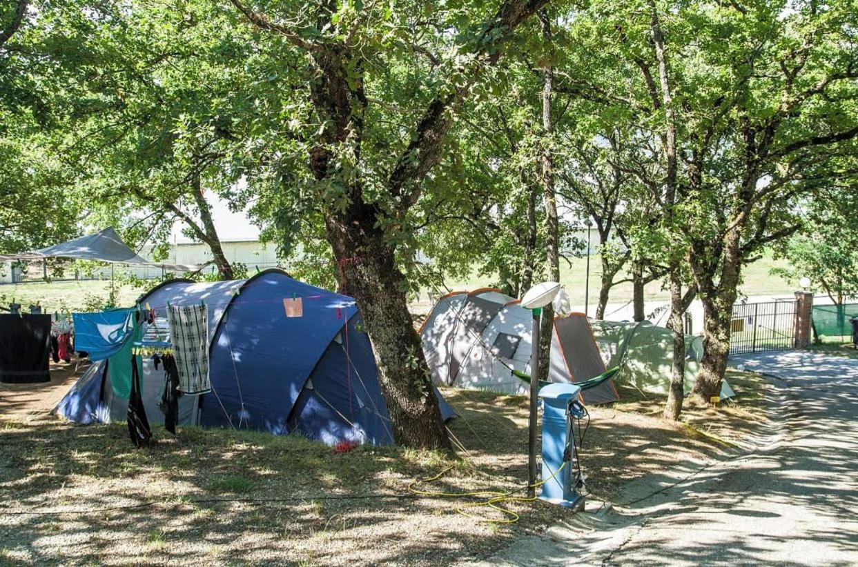 Cerquestra Camping Village Monte del Lago Zewnętrze zdjęcie