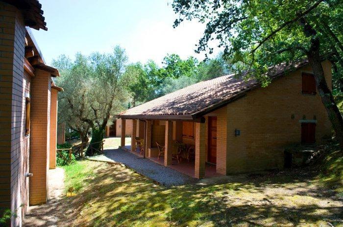 Cerquestra Camping Village Monte del Lago Zewnętrze zdjęcie