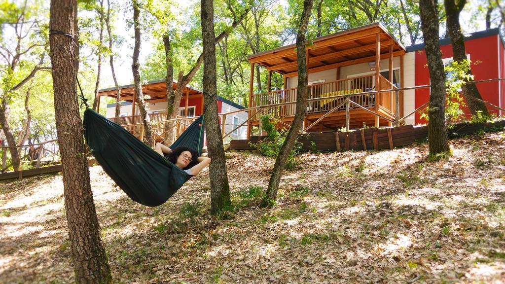 Cerquestra Camping Village Monte del Lago Zewnętrze zdjęcie