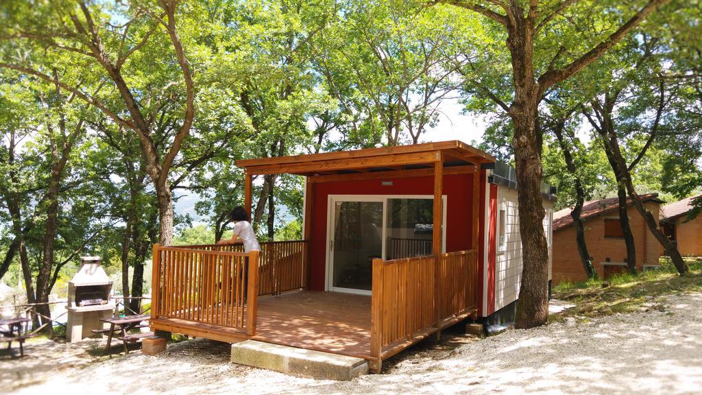 Cerquestra Camping Village Monte del Lago Zewnętrze zdjęcie